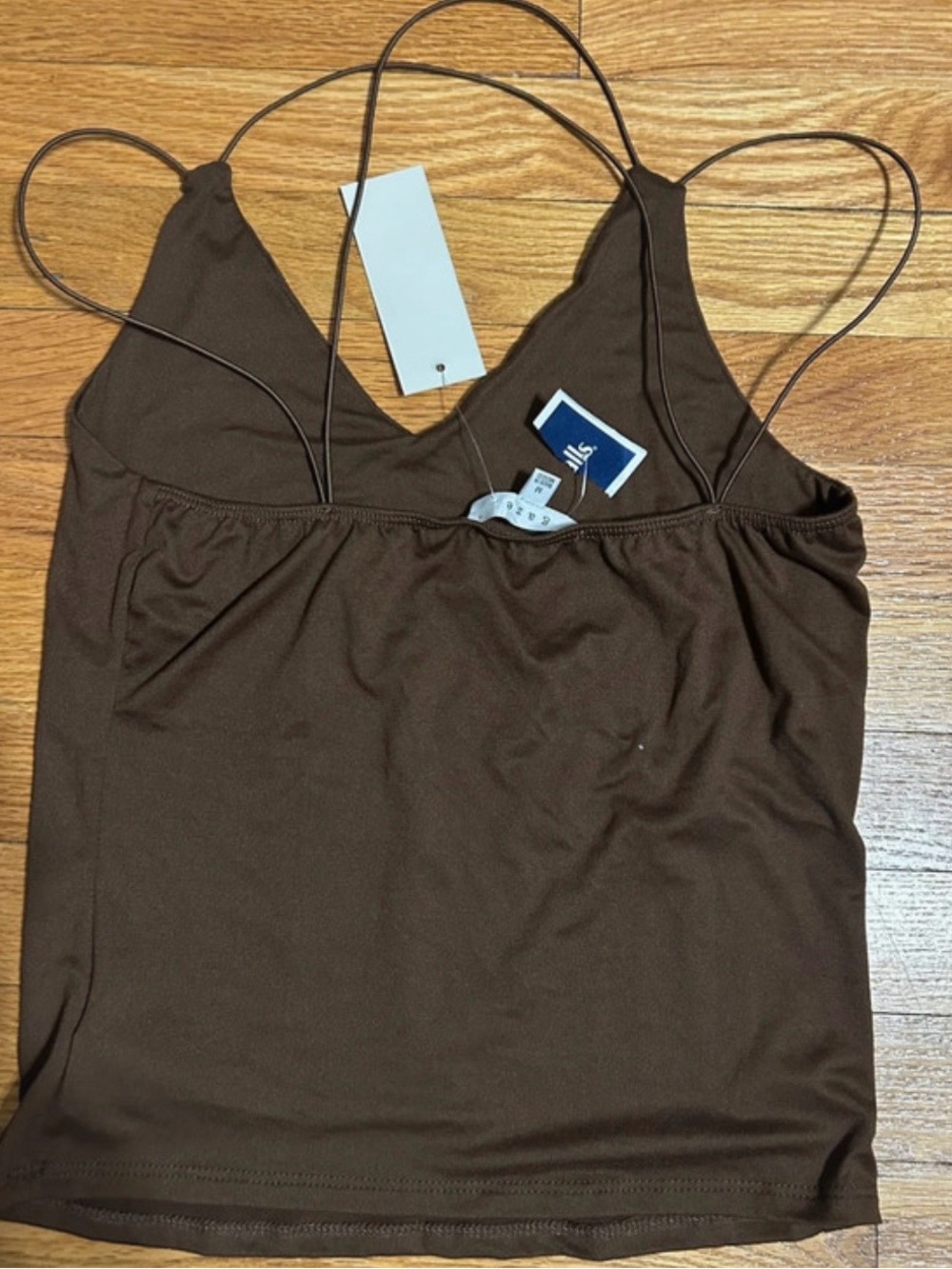“Gaze” tank top - Picture 2 of 4